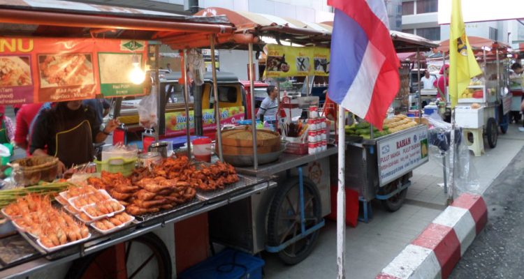 10 Kuliner Khas Thailand Yang Menggoda