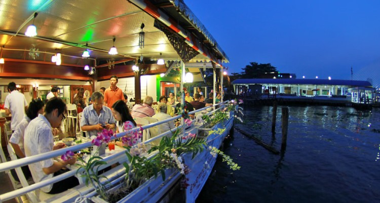 5 Restoran Populer di Bangkok